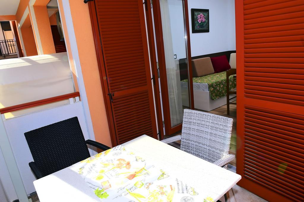 Apartments Zdjelar بوريتش المظهر الخارجي الصورة