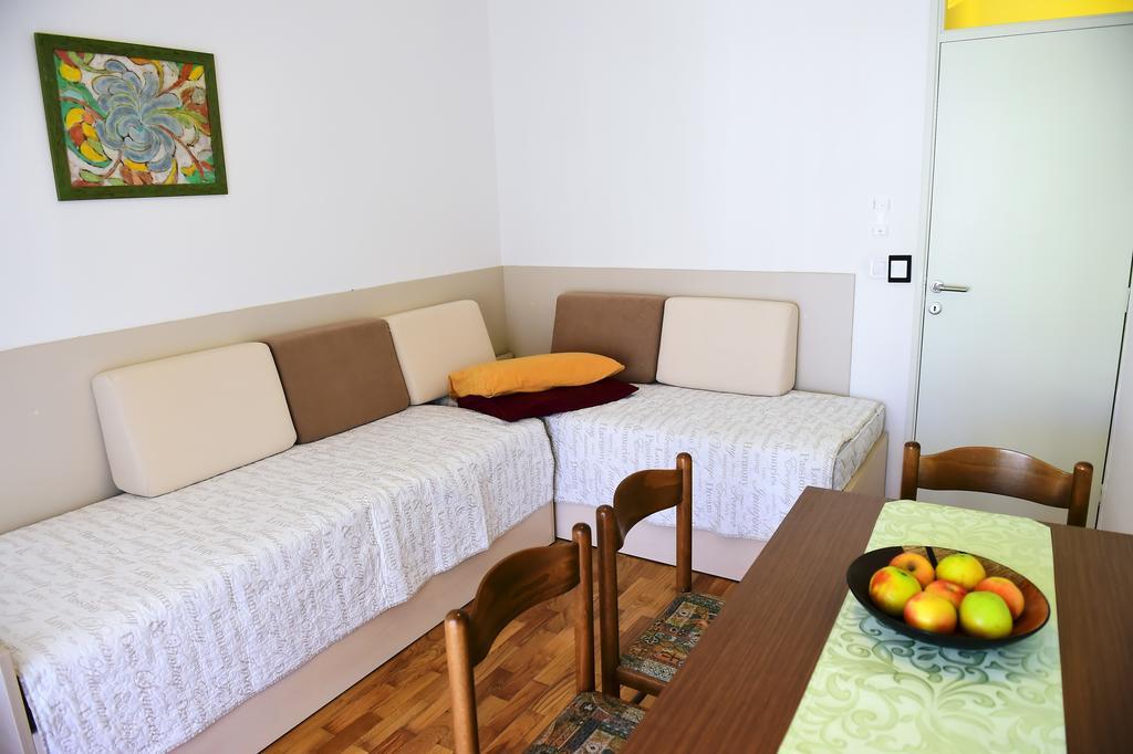 Apartments Zdjelar بوريتش المظهر الخارجي الصورة