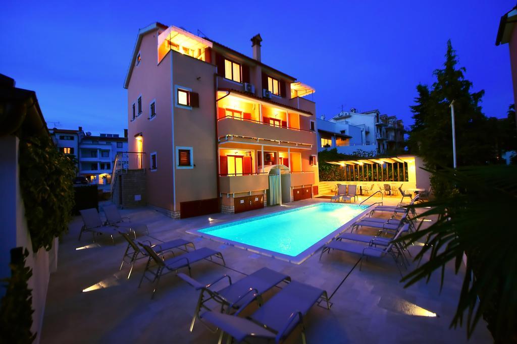 Apartments Zdjelar بوريتش المظهر الخارجي الصورة