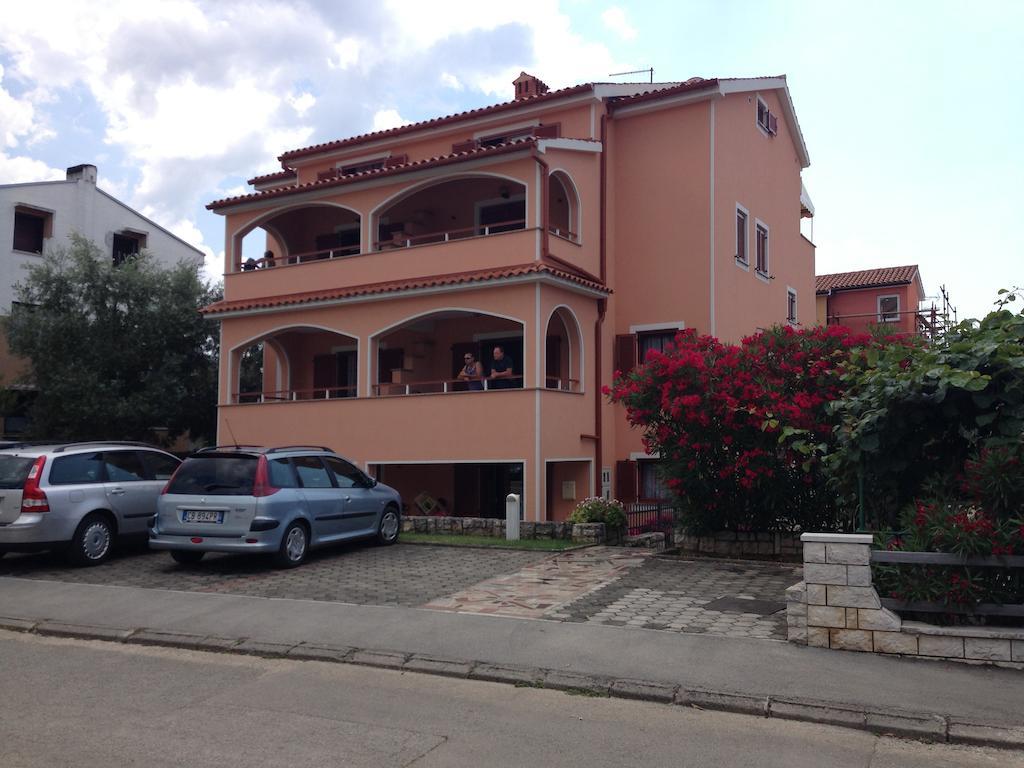 Apartments Zdjelar بوريتش المظهر الخارجي الصورة