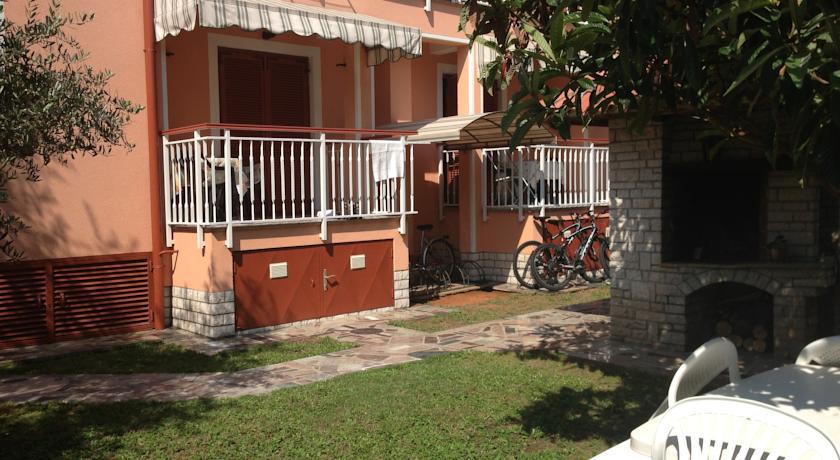 Apartments Zdjelar بوريتش المظهر الخارجي الصورة